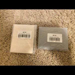 JW PEI Card holder